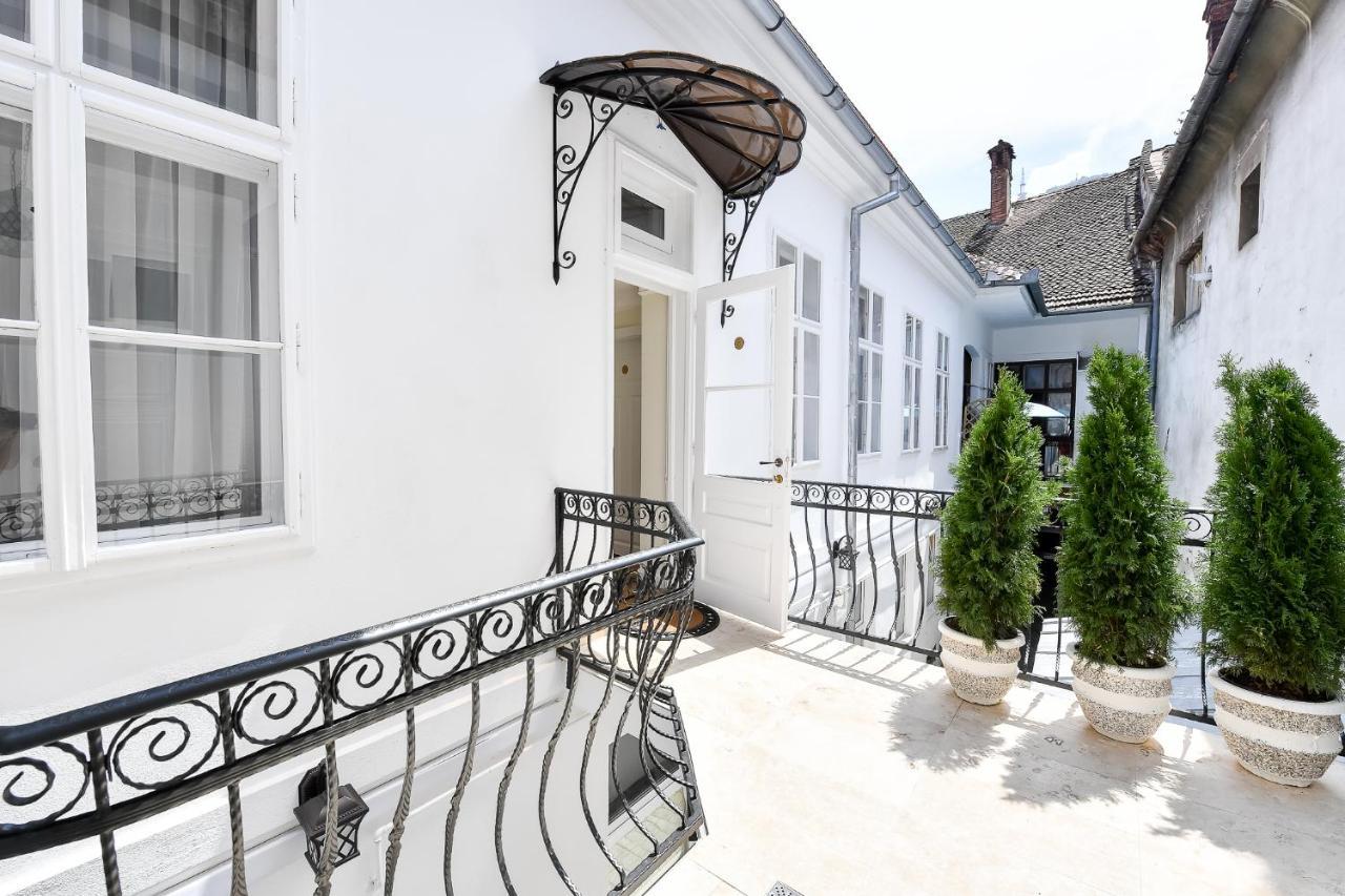 公寓 Casa Baritiu Braşov